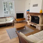 La Sagne : Demeure De Charme 4* Avec Piscine Витрак